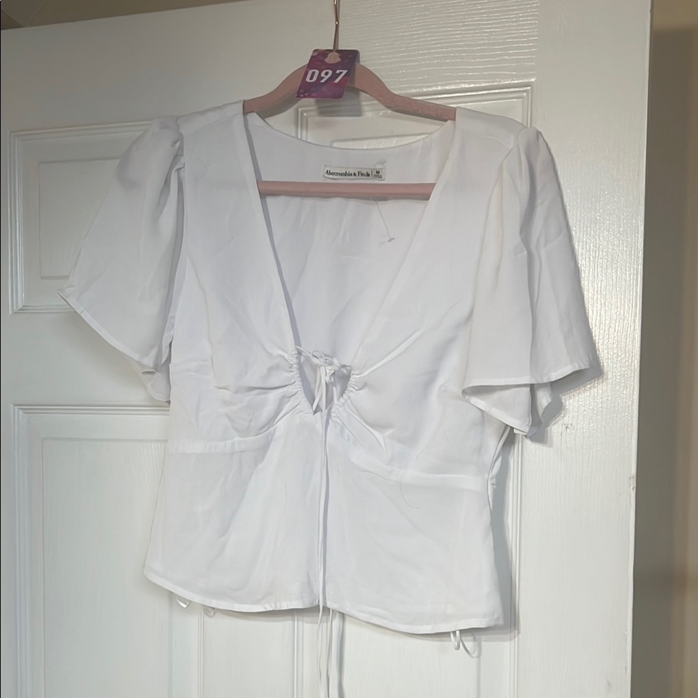 97 Charming White Top